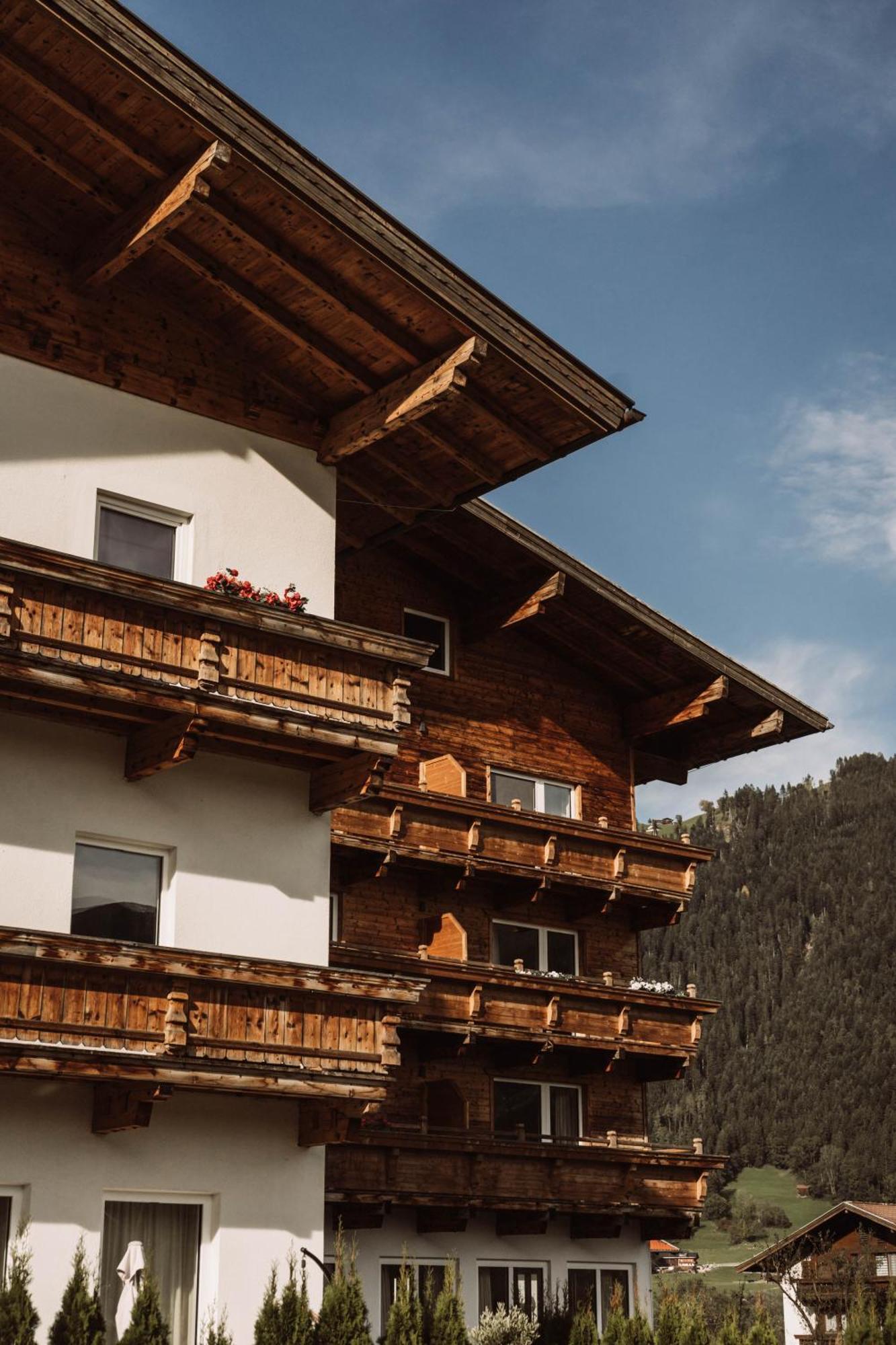 Lebe'Schlitters - Das Ferienapartmenthaus Im Zillertal 외부 사진